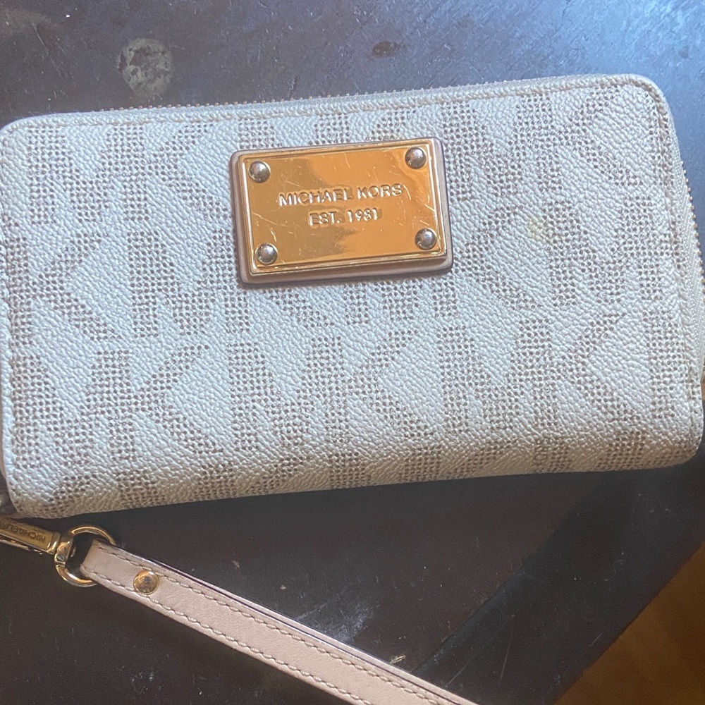 Michael Kors Cream Wristlet with Gold Logo